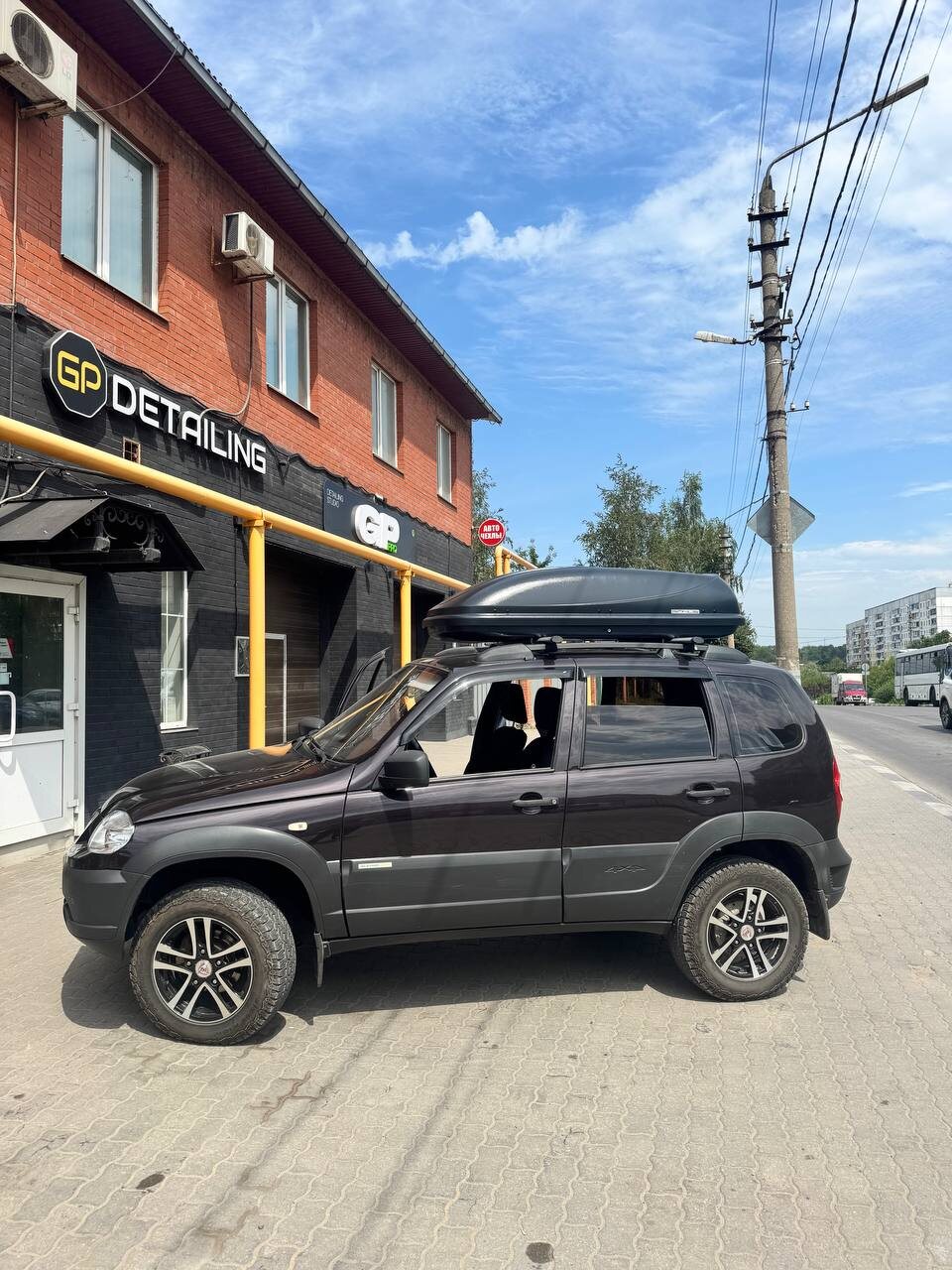 Установка автобокса 425л на Chevrolet Niva (Нива Шевроле) в Туле