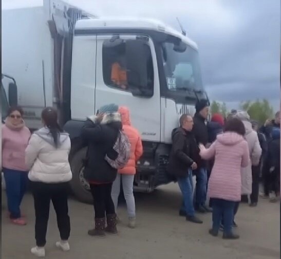 Блокада подвоза мусора и действия полиции.