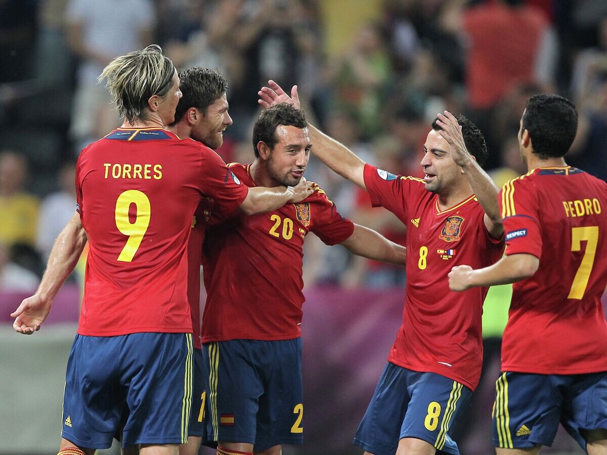    Фернандо Торрес, Хаби Алонсо, Санти Касорла, Хави и Педро Родригес (слева направо)© РИА Новости / Александр Мысякин