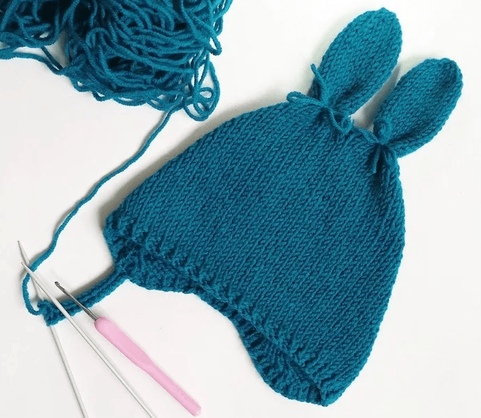 Шапочка для новорожденных может быть любого цвета