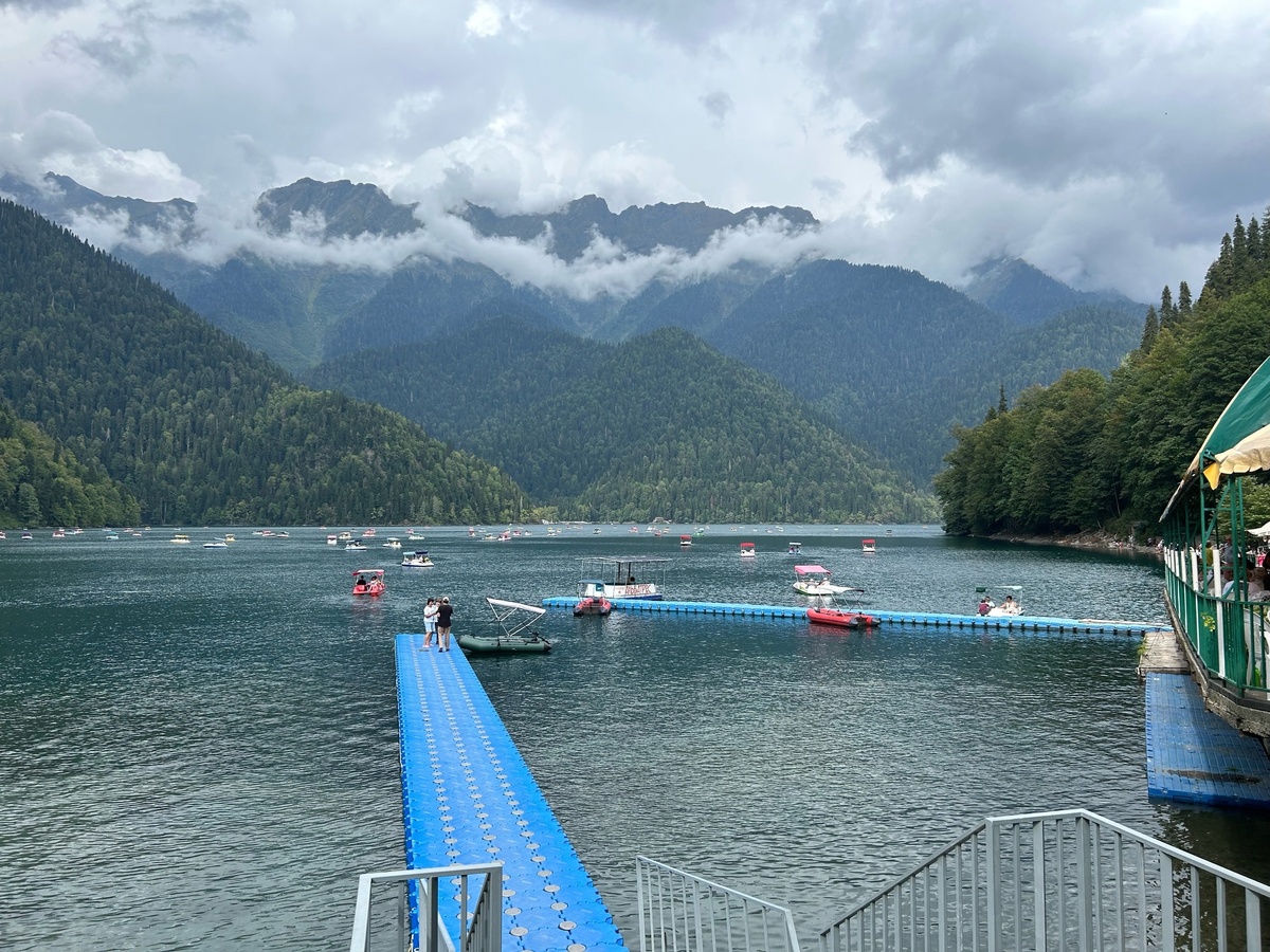    Вот чем нас кормят в Абхазии - семейная пара абхазов рассказала всю неприкрытую правду про продукты