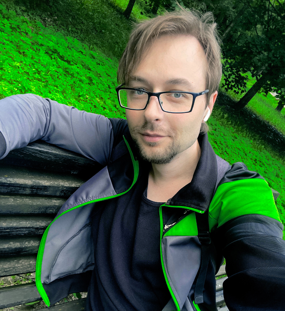 И кому ж такая красота достанется?)