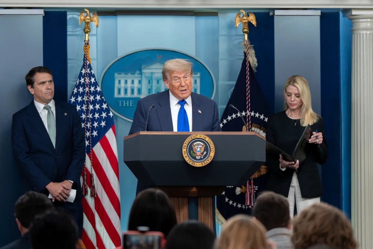    Трамп сообщил о расследовании о якобы украденных выборах 2020 года в США