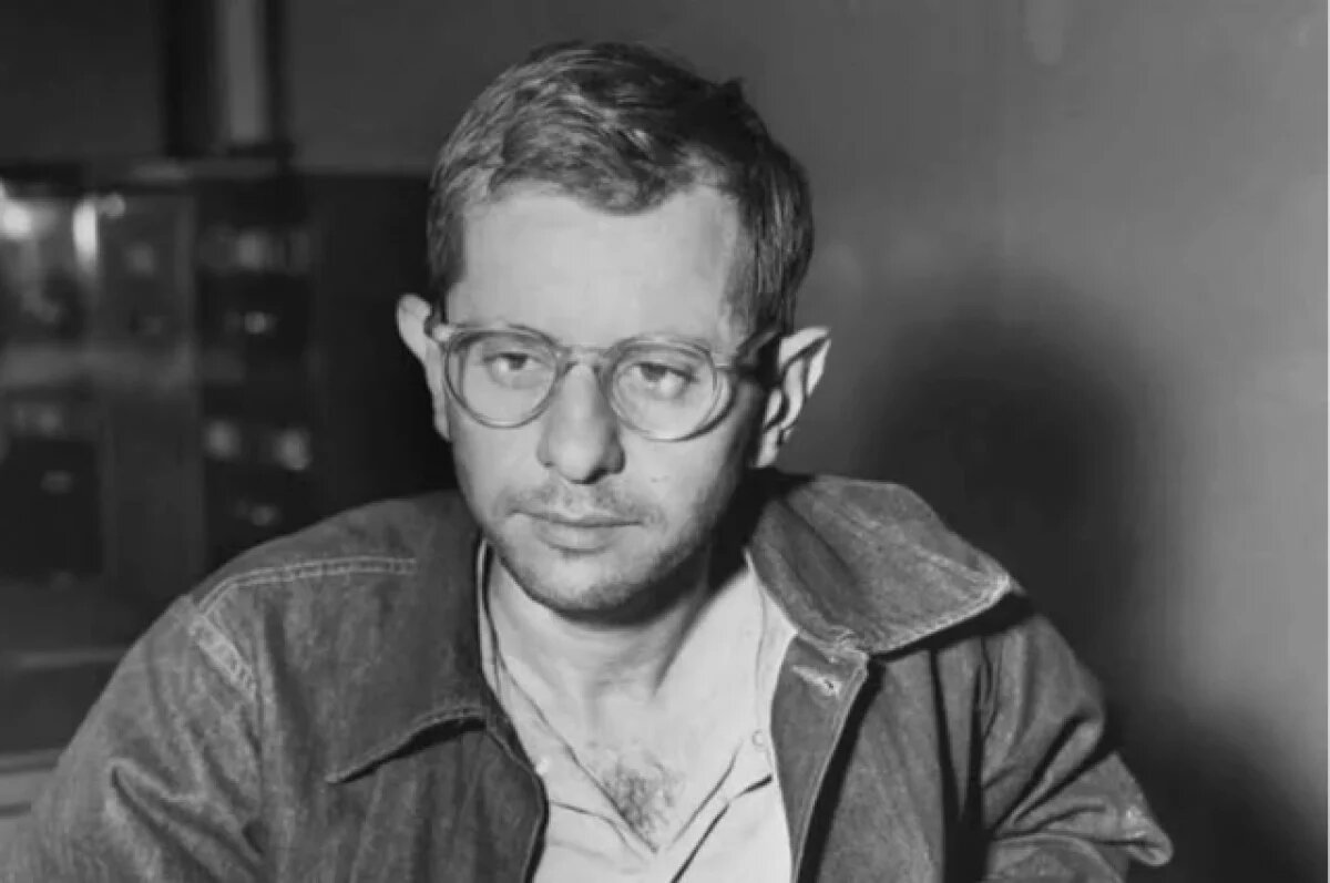    Харви Глатмен.