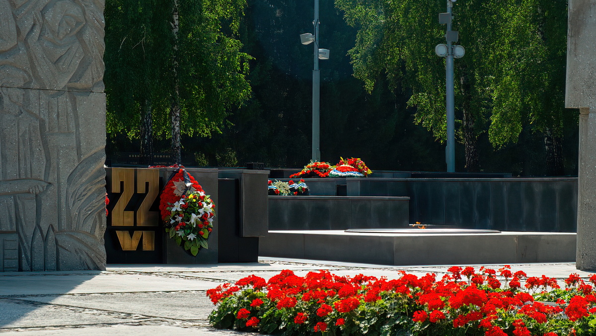 Сквер Славы. Новосибирск. Фотография - www.openmainphoto.ru