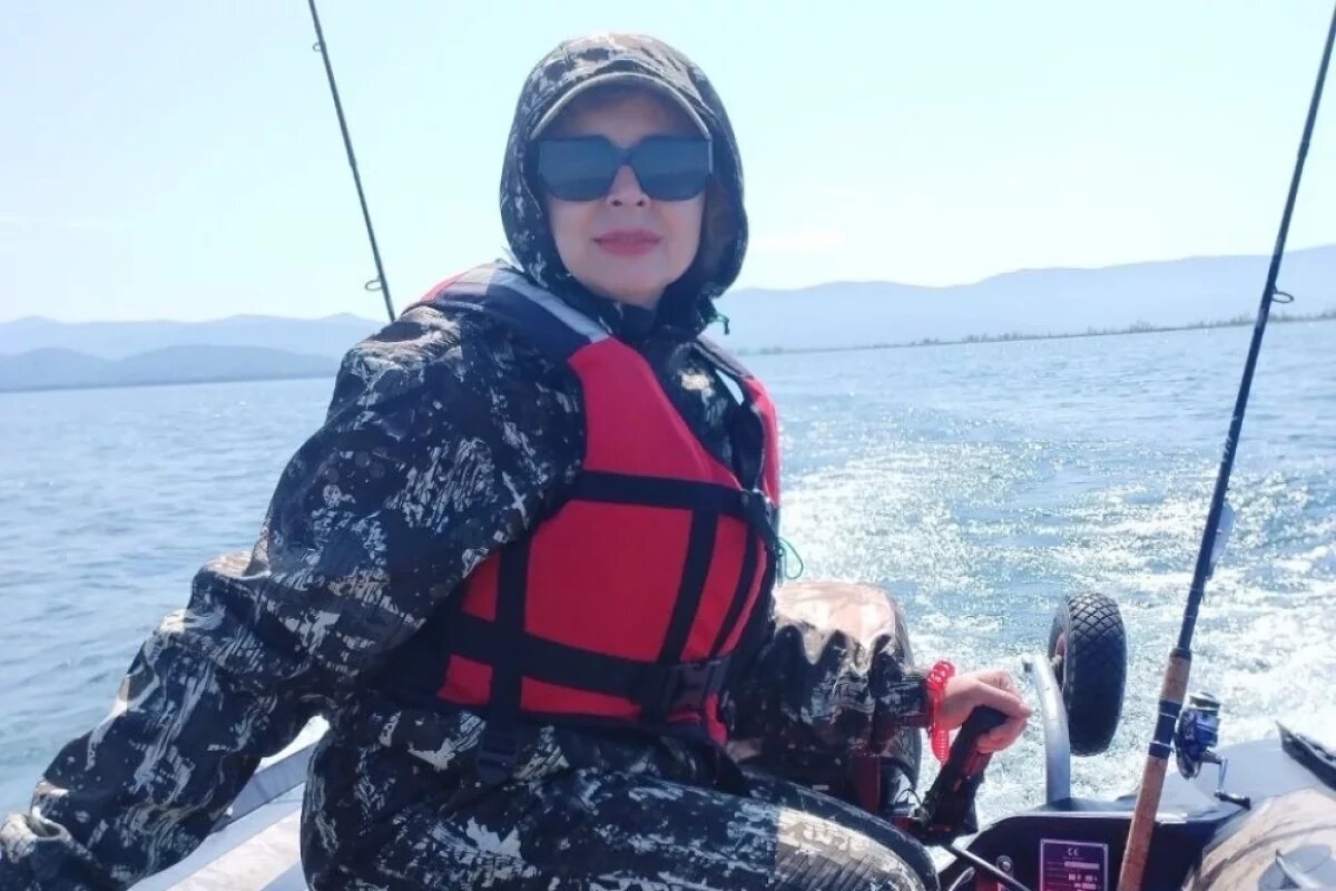    Накануне Дня рыбака Светлана Бологова поделилась с корреспондентом irk.aif.ru секретами удачной ловли и рассказала, как их с мужем хобби кормит всю семью.