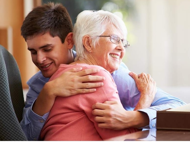 бабушка и внук