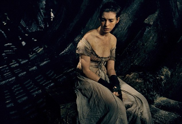 Энн Хэтэуэй в мюзикле "Отверженные"