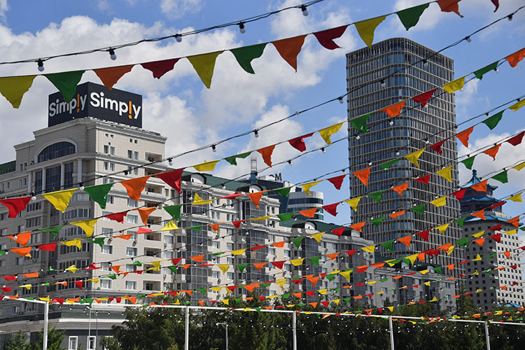    «6 июля в Казахстане прошло удивительно буднично, хотя страна отмечала День столицы».   
Фото: © Komsomolskaya Pravda/Global Look Press / www.globallookpress.com