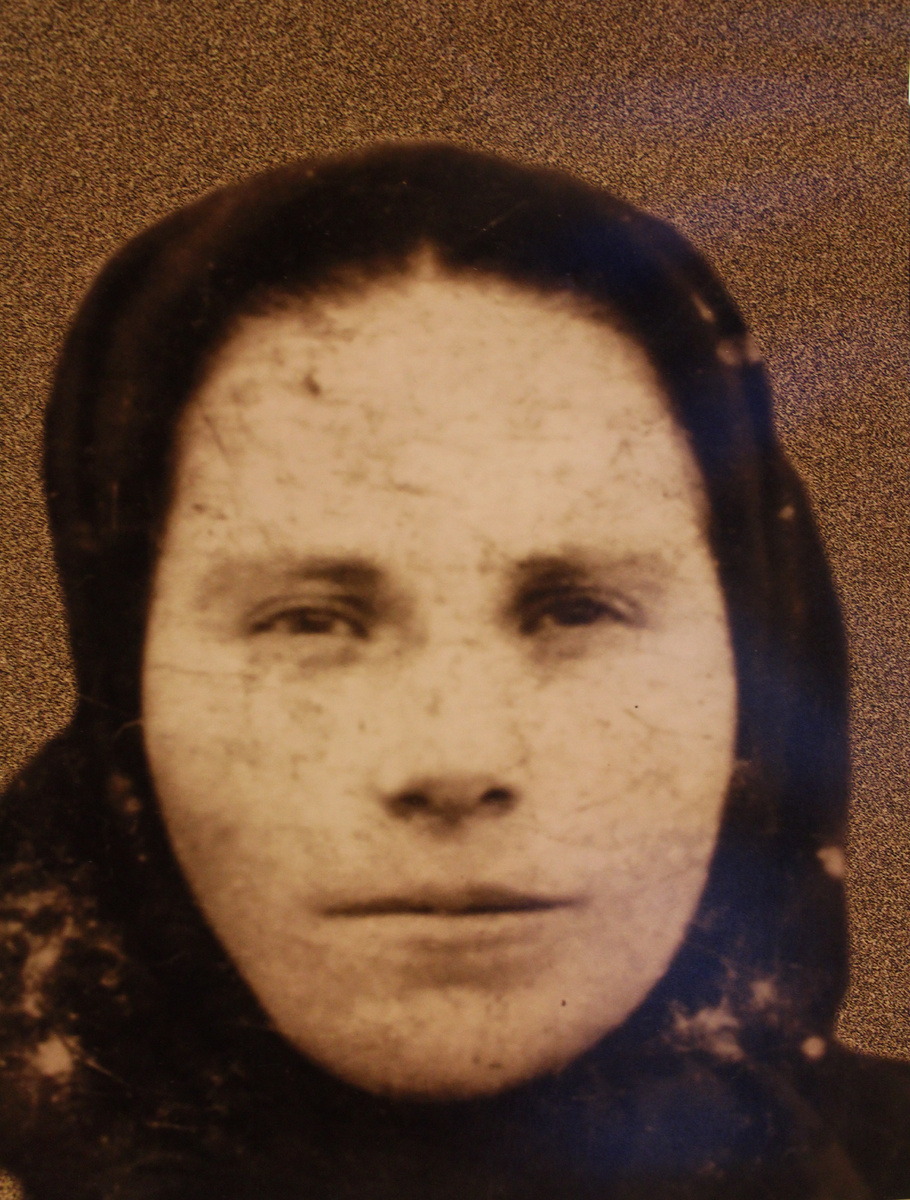 Единственная фотография Самойловой Ефимии Борисовны, моей прабабушки, скончавшейся 12.07.1933 года