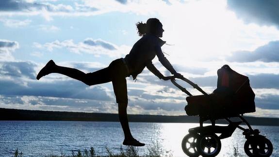    Как депутаты предлагают демографию поднять: от отключения интернета по ночам до «монетизации внуков»