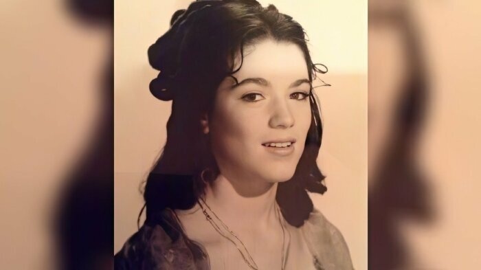 Алена Хмельницкая в юности.
