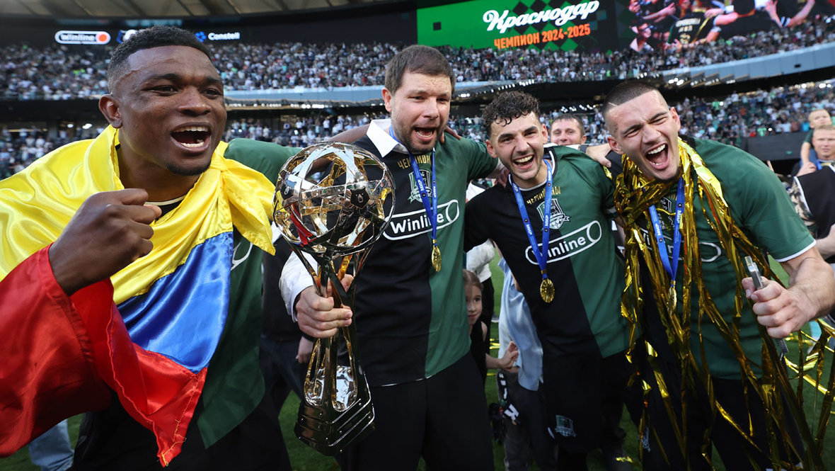 Джон Кордоба, Мурад Мусаев, Эдуард Сперцян и Александр Черников. Фото Александр Федоров, «СЭ»