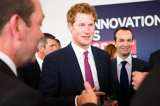    Стало известно о тайных контактах помощников Карла III и принца Гарри