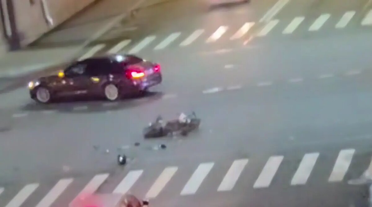    Фото: стоп-кадр видео из телеграм-канала «Мегаполис | ДТП и ЧП | Санкт-Петербург | Питер»