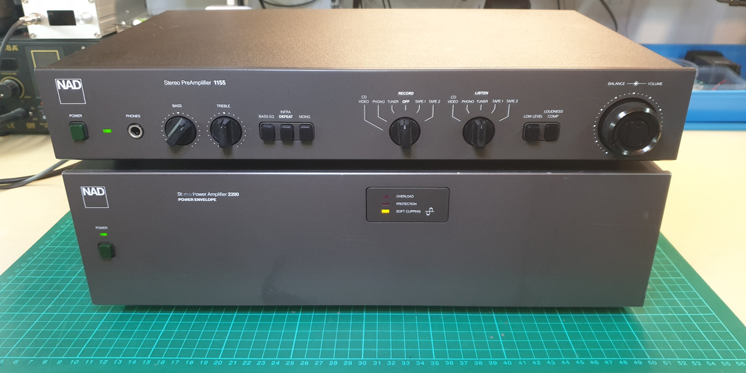NAD-1155 & NAD-2200 Усилители звука