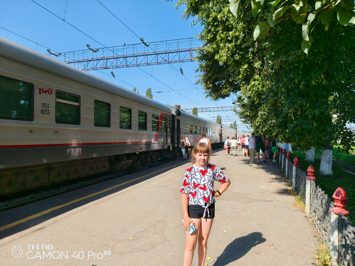 Остановка поезда 285 в пути. Все фото в статье автора.