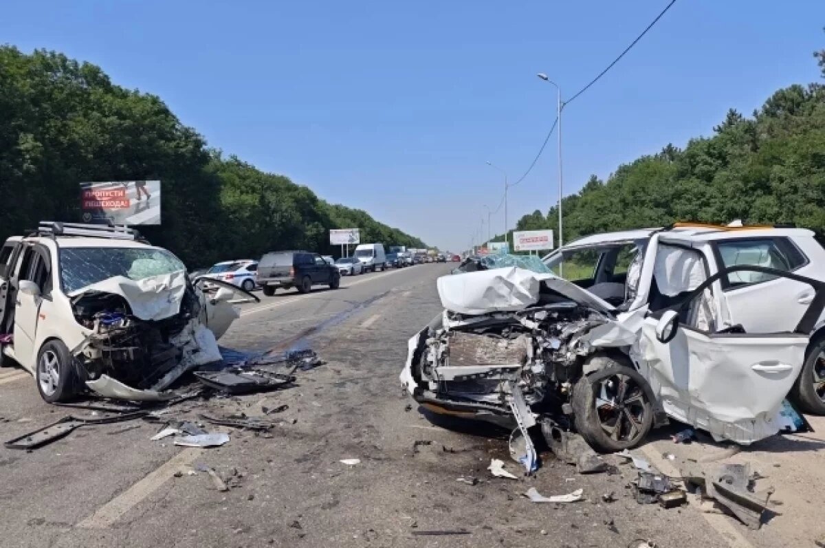    В Пятигорске после лобового столкновения погибла 72-летняя пассажирка