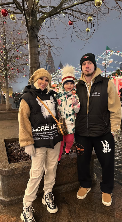 Кудрявцева признаёт: откровенность ей не свойственна. И возможно, она ещё пожалеет, что вынесла эту боль на публику. 