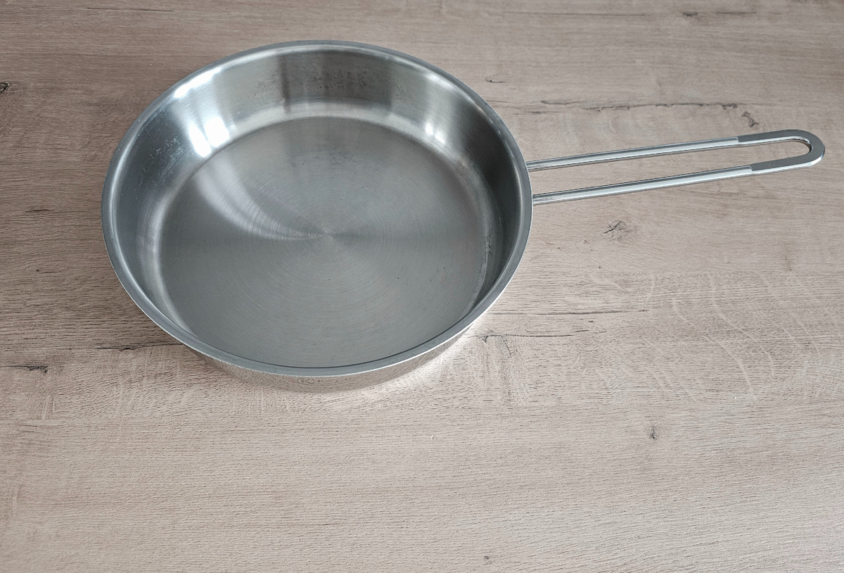 Сковороде 2,5 года. 