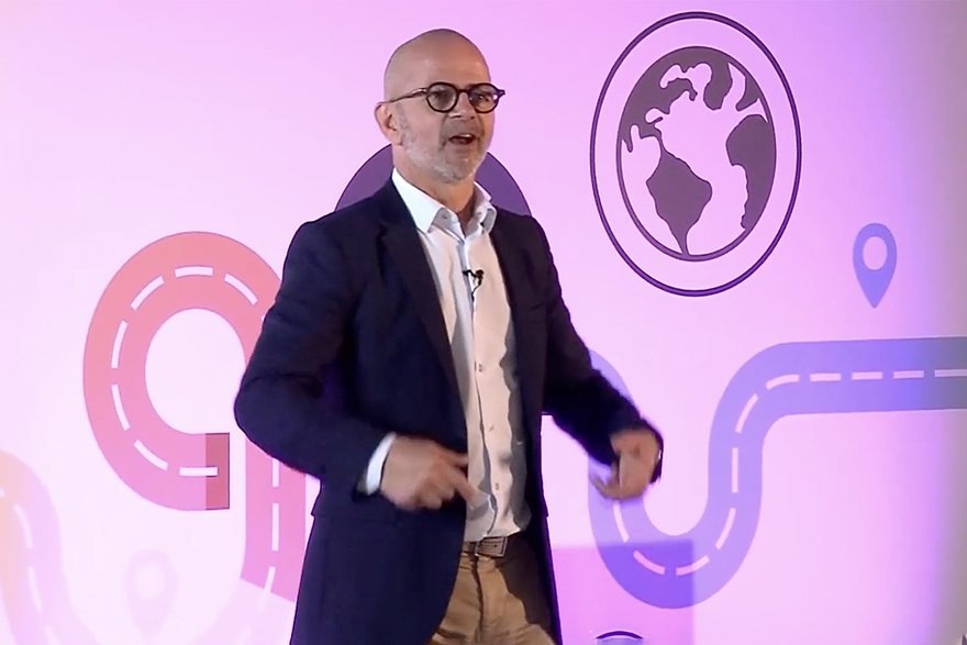    Кадр: speakinc / YouTube