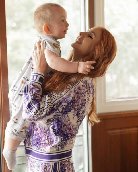    Лена Катина показала сына. Фото: соцсети