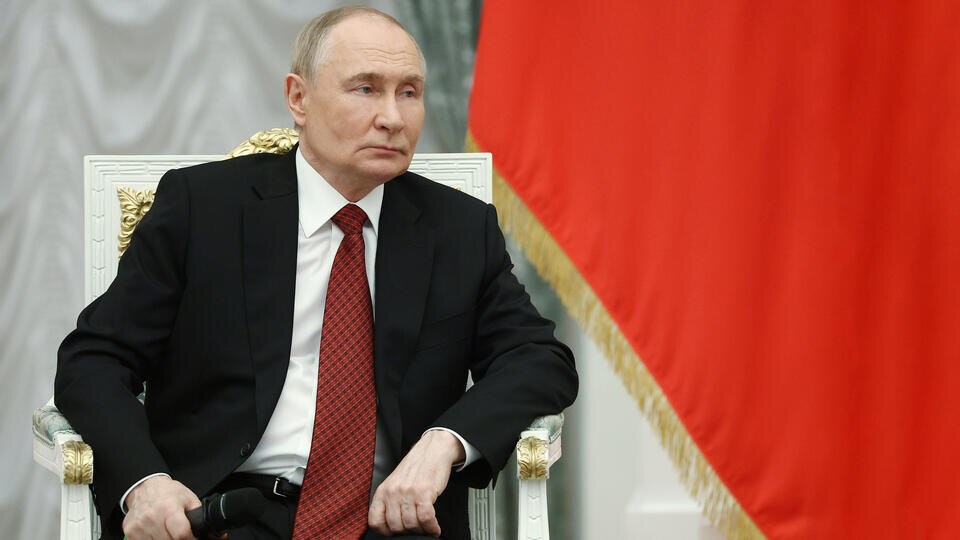     Путин в 90-х отказался общаться с делегацией США из-за хамства пограничнику РИА Новости/Сергей Булкин