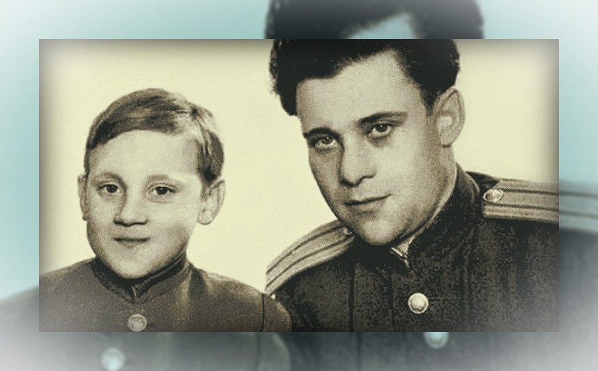 Слева Владимир Высоцкий в детсве, справа его отец Семен Владимирович. Источник фото: Яндекс картинки.