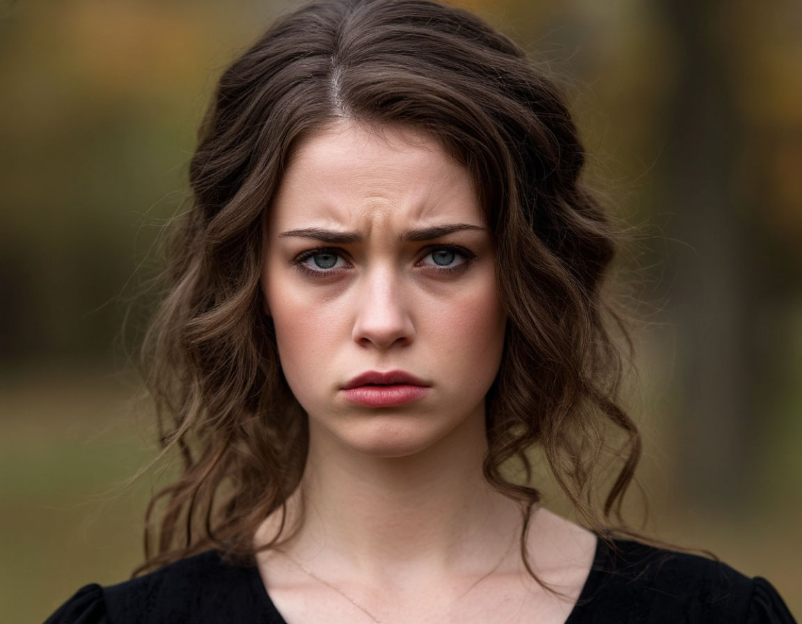 обиженная девушка