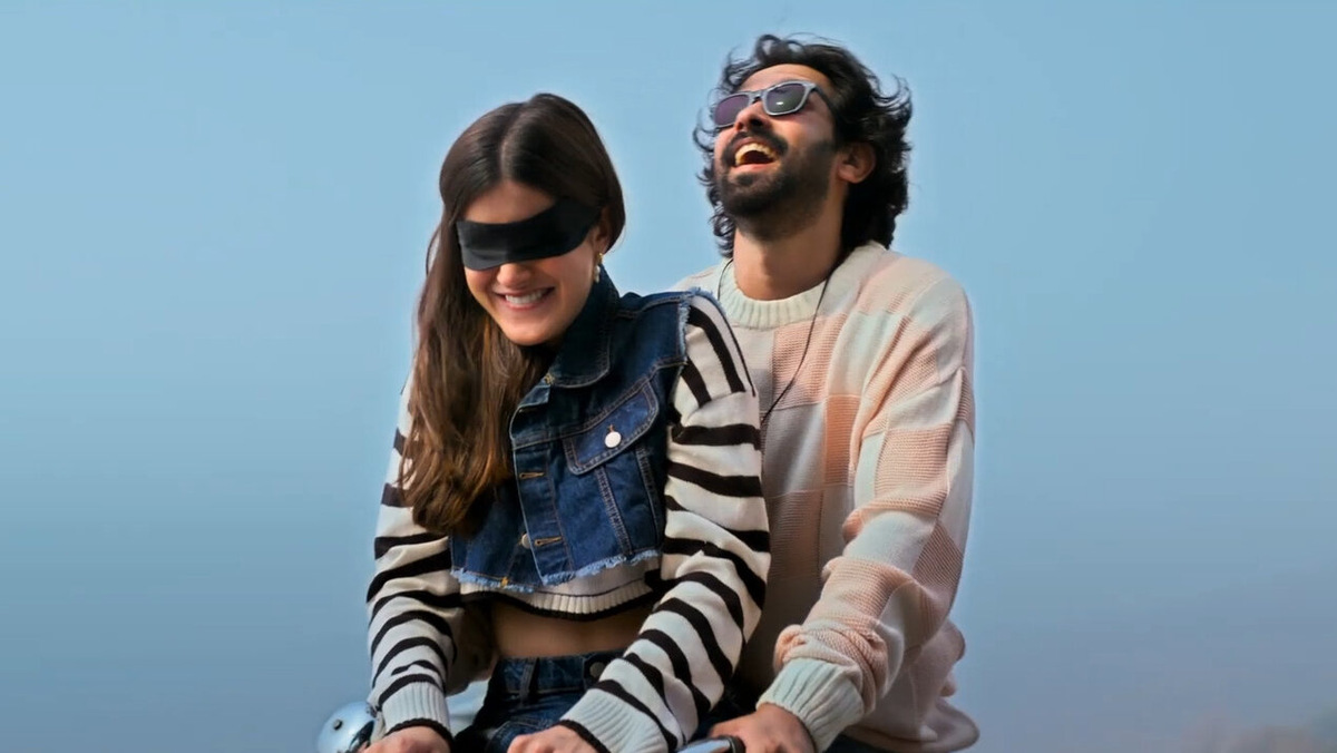 кадр из фильма Aankhon Ki Gustaakhiyan