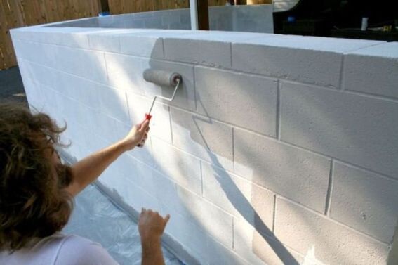 Фотоматериал по теме "Красим газоблочный фасад"