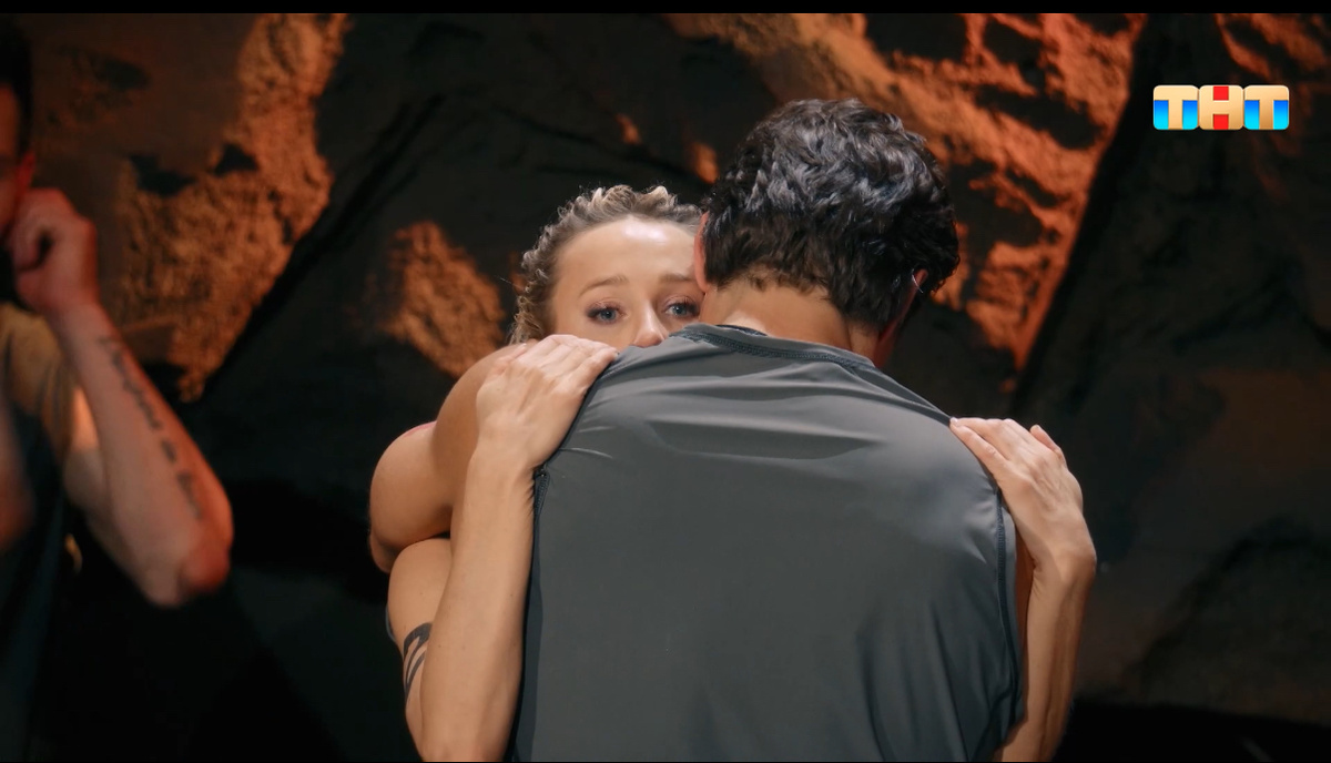 Две семьи отправили своих родных домой.