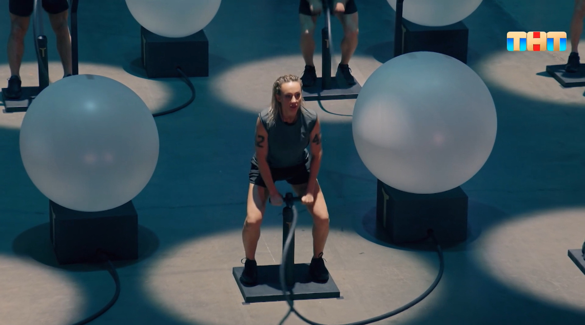 Накачать "гигантский шар" задание 4 серии шоу Титаны 3 сезон