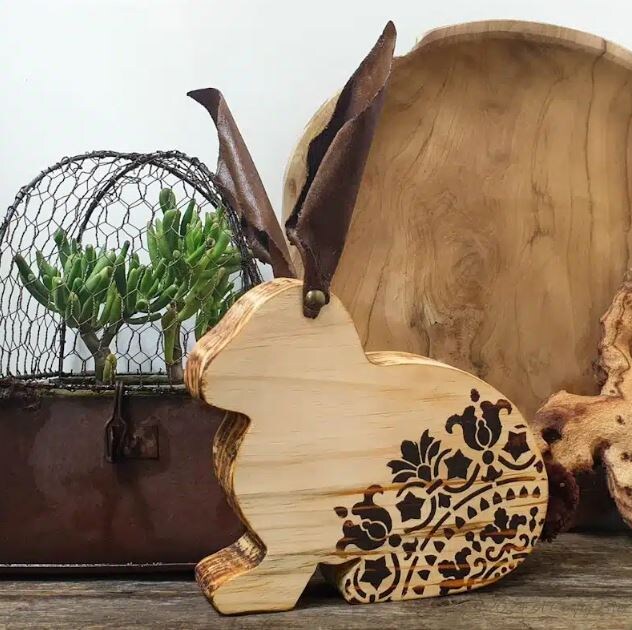 Фото: https://acraftymix.com/wood-burning-paste-lessons/