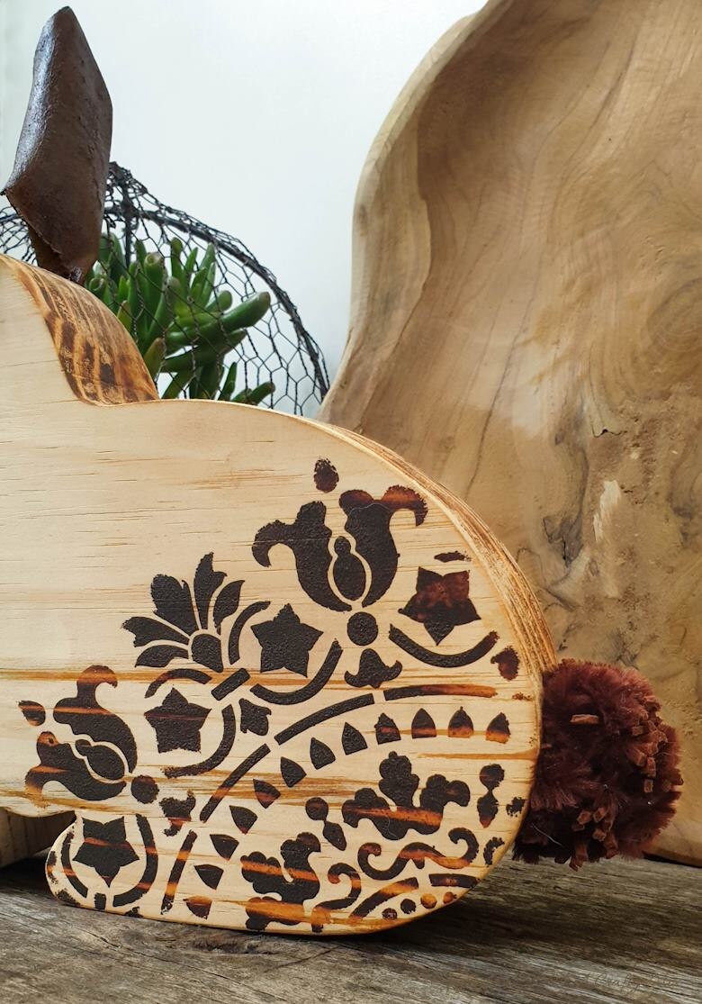 Фото: https://acraftymix.com/wood-burning-paste-lessons/