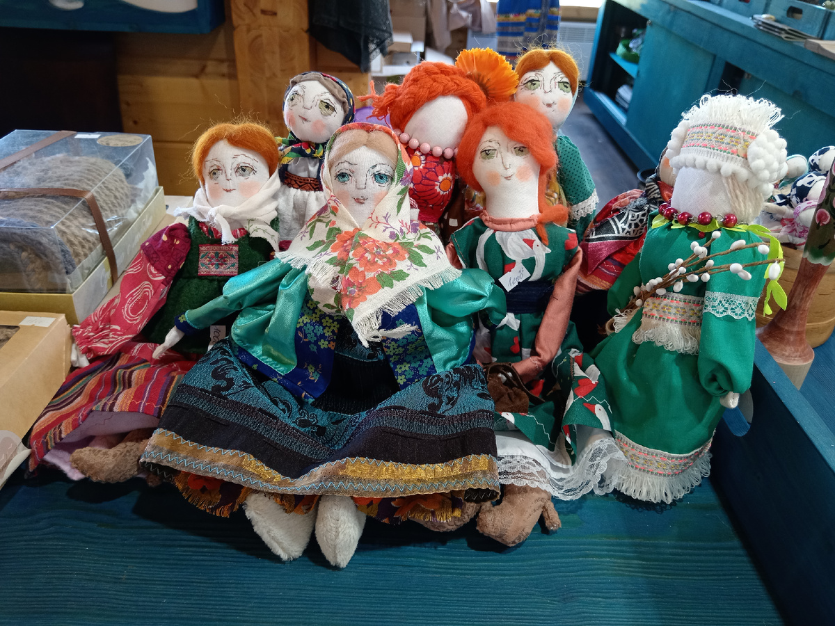 Листать вправо