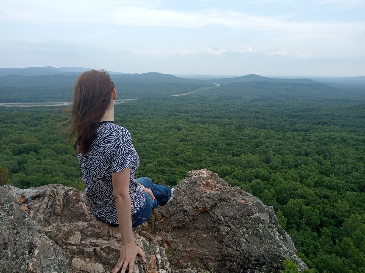 Это я пытаюсь красиво сесть)