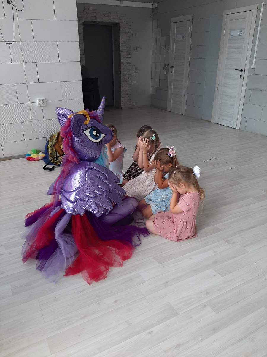 Дети развлекались как могли😊