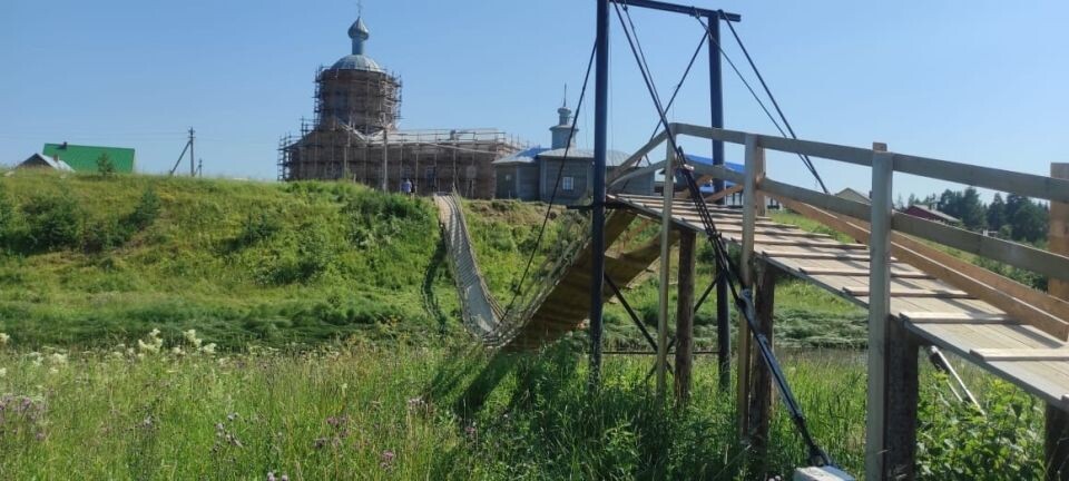    Рухнувший мост между деревней Дунилово и поселком Дуниловским. Источник: vk.com/mishenevdn