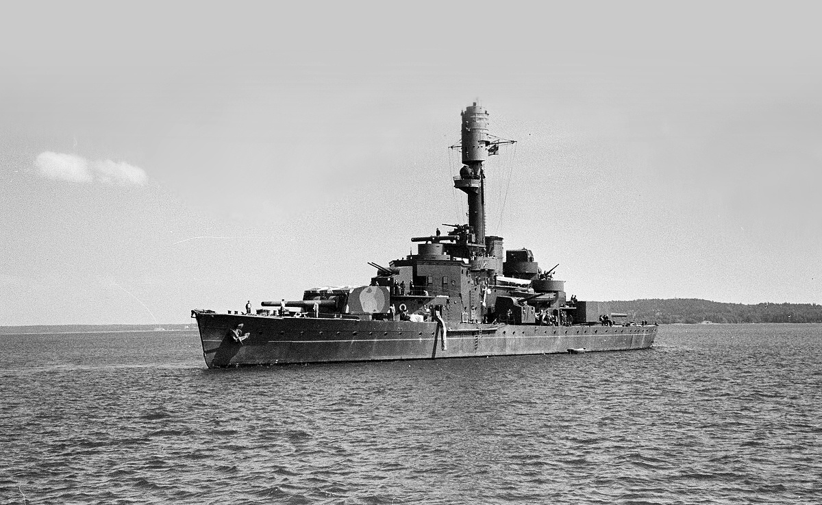 Крейсер «Выборг».