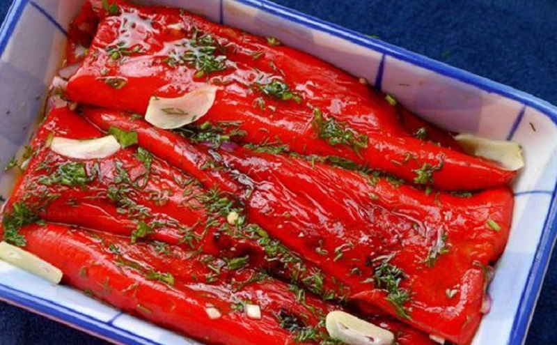 Балканские маринованные перцы: идеальная закуска перед шашлыком