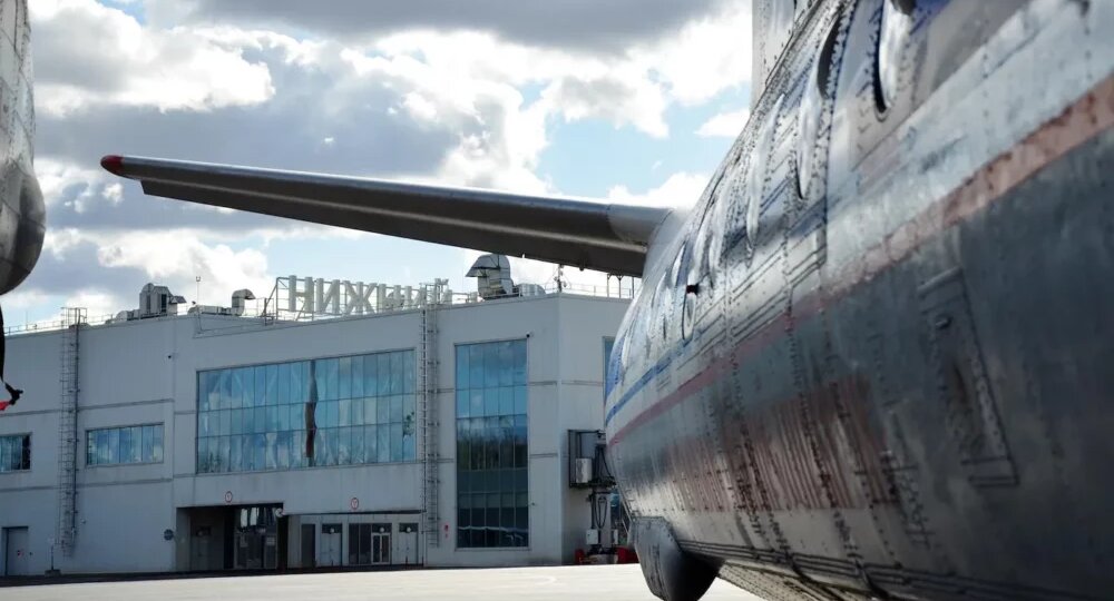 «Тесные связи» с азербайджанцами: за ввоз мигрантов в Россию задержан глава полиции аэропорта