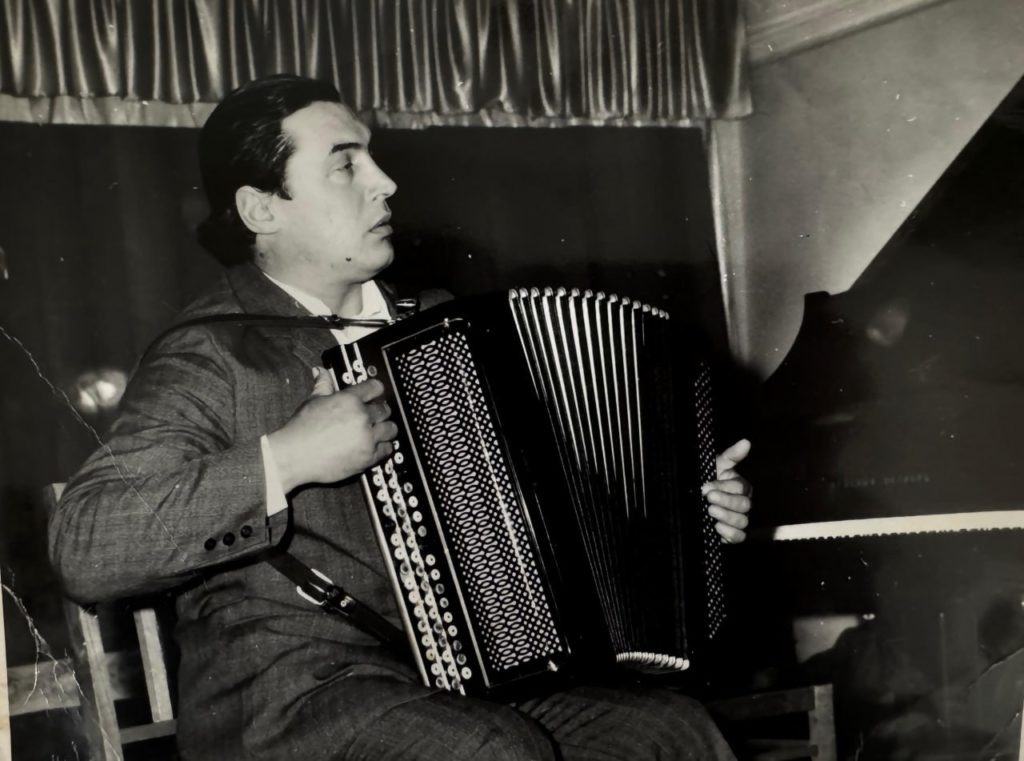    Фото музея истории казачества станицы Старотитаровской.