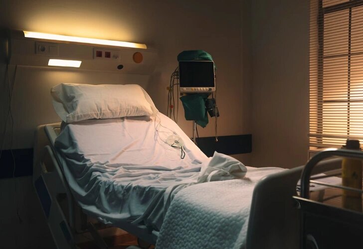    Во время соскока Абель Дагим промахнулся мимо страховочного мата, из-за чего упал на пол admin