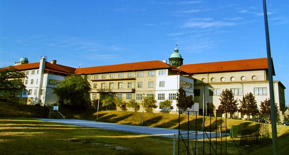 Классическая гимназия в Загребе