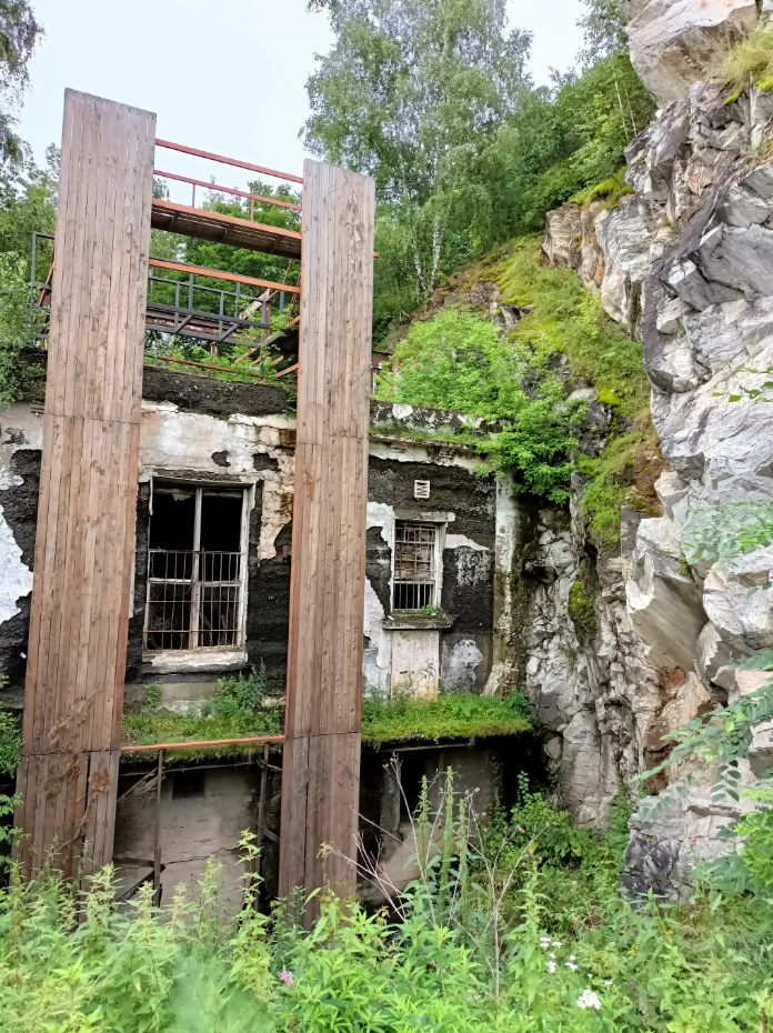 Белорецк, разрушенная часть плотины
