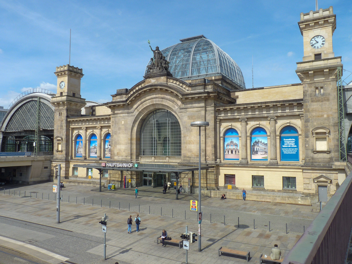 Дрезден, Главный вокзал...