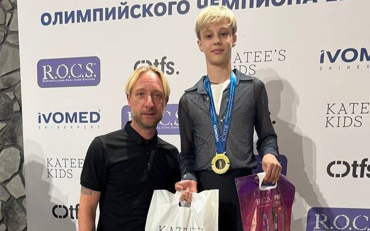 Ярослав Хрулев и Евгений Плющенко. Фото: телеграм-канал "Ангелов Плющенко".