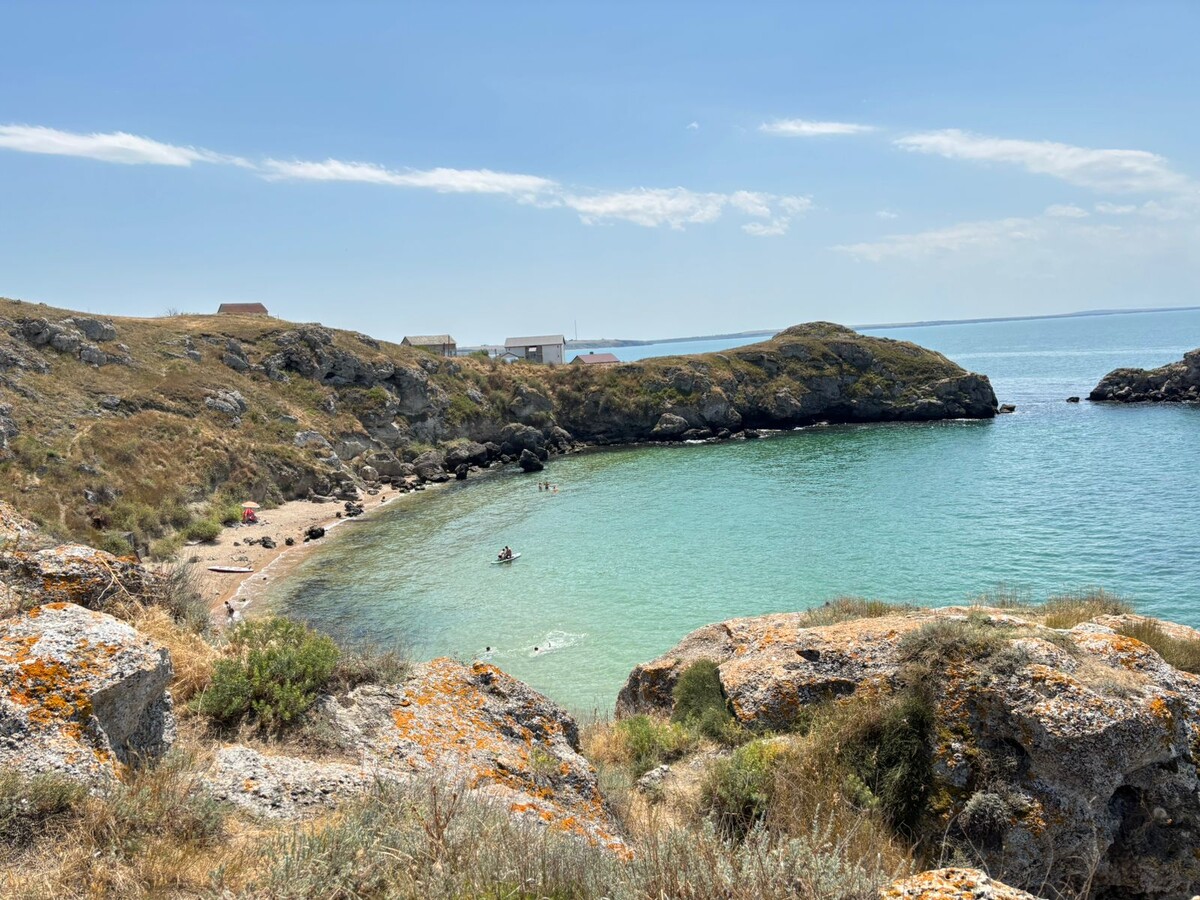 Безлюдные пляжи у отеля