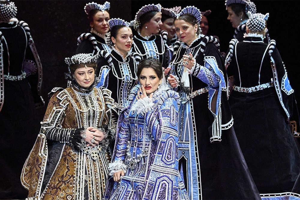    Постановка Орлина Анастасова предоставляет певцам возможность проявить себя во всей вокальной красе. / Михаил Вильчук / Мариинский театр
